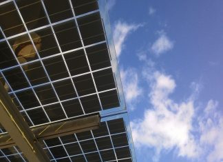 Cea mai mare fațadă dotată cu film fotovoltaic organic din lume se află în Germania