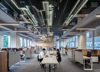 Cum poate ajuta învățarea experimentală designul locului de muncă într-o companie