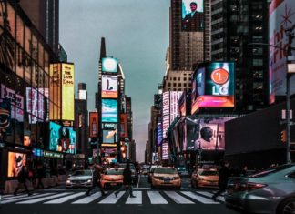 Viitorul construcțiilor: Cum schimbă tehnologia interacțiunea dintre oameni și clădiri