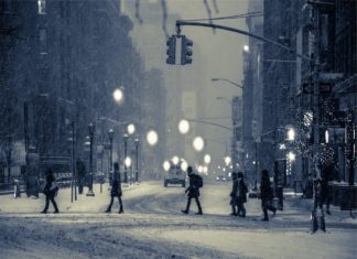 Soluția de deszăpezire care vă salvează podelele clădirilor