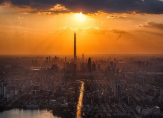 Cum afectează factorii externi consumul de energie a unei clădiri