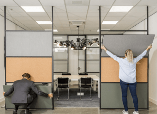 M923, sistemul de panouri modulare de la Maars care le permite angajaților să își creeze propriul spațiu de lucru