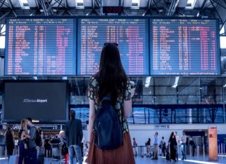 Spălatul pe mâini în aeroport, una dintre soluțiile pentru a reduce răspândirea bolilor precum coronavirus