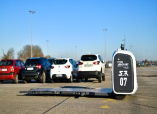 Aeroportul Lyon Saint-Exupéry va folosi o flotă de roboți ”valet” care parchează singuri mașinile pasagerilor